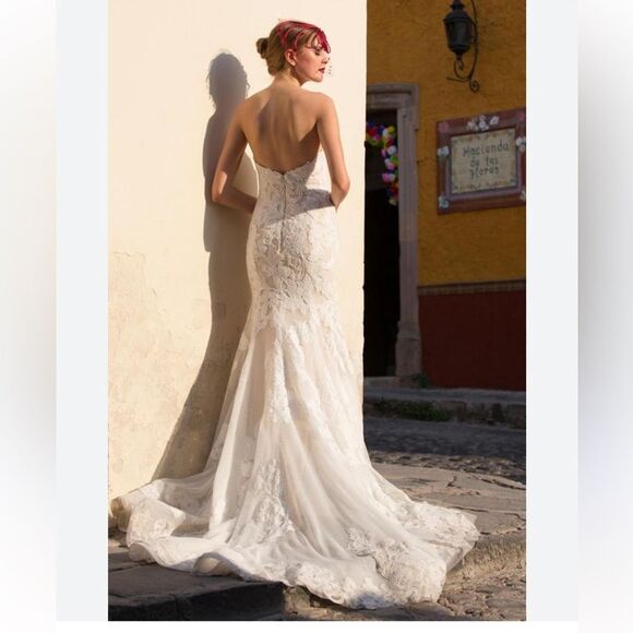 Watters Bridal Elegant Lace Strapless Gown NWOT - Picture 2 of 14